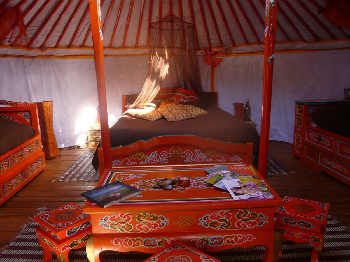 Au Soleil Mongol Bed and Breakfast Sorède Eksteriør billede